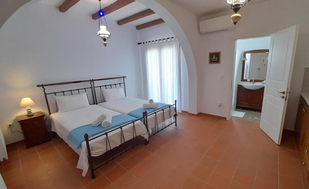 Villa Almyra Aegina ภายนอก รูปภาพ