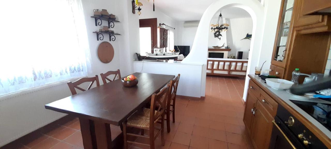 Villa Almyra Aegina ภายนอก รูปภาพ