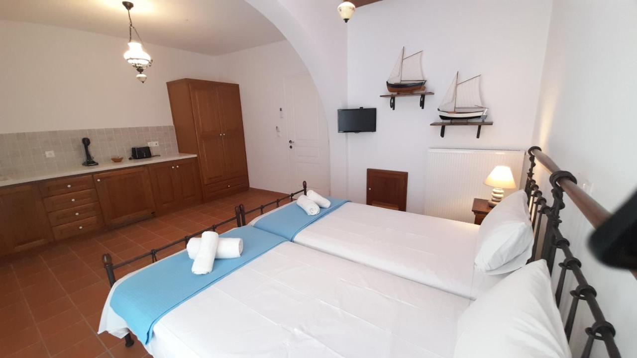 Villa Almyra Aegina ภายนอก รูปภาพ